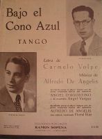 Bajo El Cono Azul